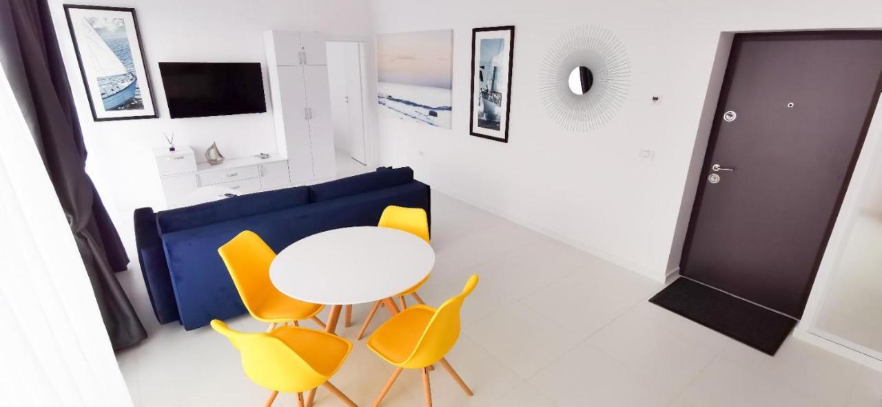 Oxygen Neptun By Boutique C5 Apartment Luaran gambar